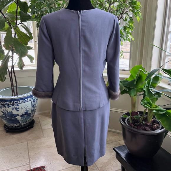 STUNNING! Vintage Chetta B Suit with Mink Cuffs - Picture 3 of 5